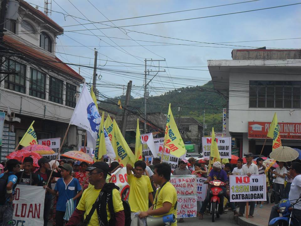 CATB. COP : NO-TO-PHP800M-LOAN-COALITION ASSEMBLY AT PROVINCIAL CAPITOL, VERY PEACEFUL!