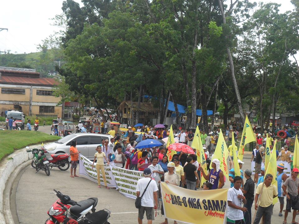CATB. COP : NO-TO-PHP800M-LOAN-COALITION ASSEMBLY AT PROVINCIAL CAPITOL, VERY PEACEFUL!