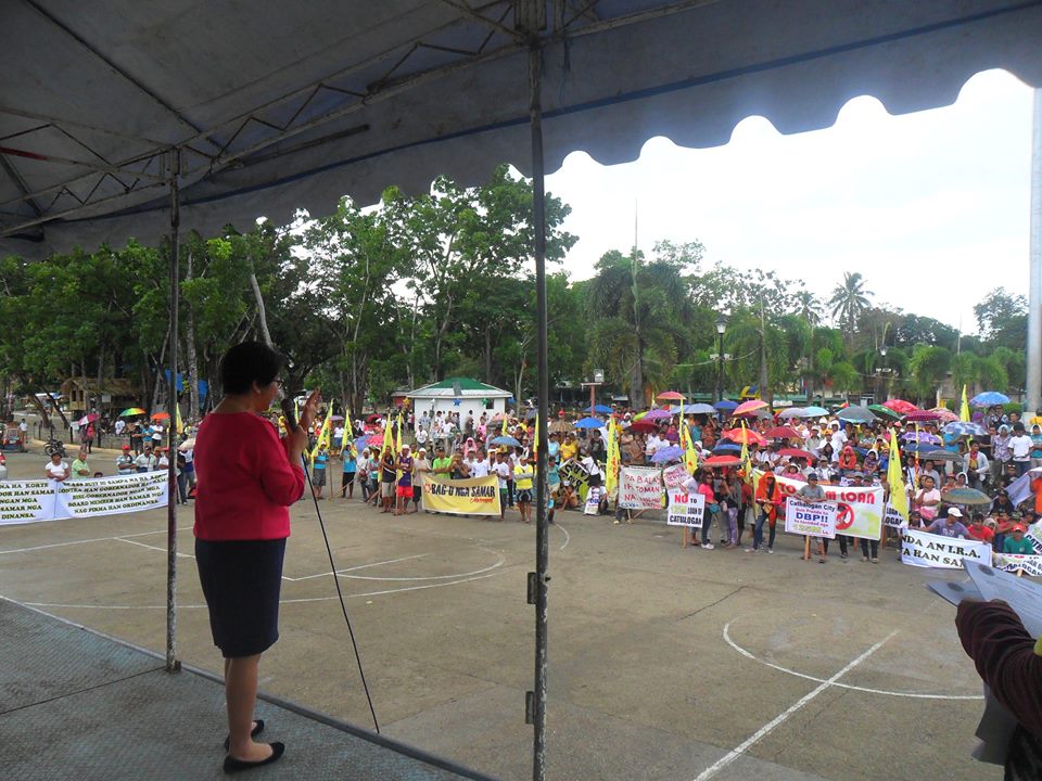 CATB. COP : NO-TO-PHP800M-LOAN-COALITION ASSEMBLY AT PROVINCIAL CAPITOL, VERY PEACEFUL!