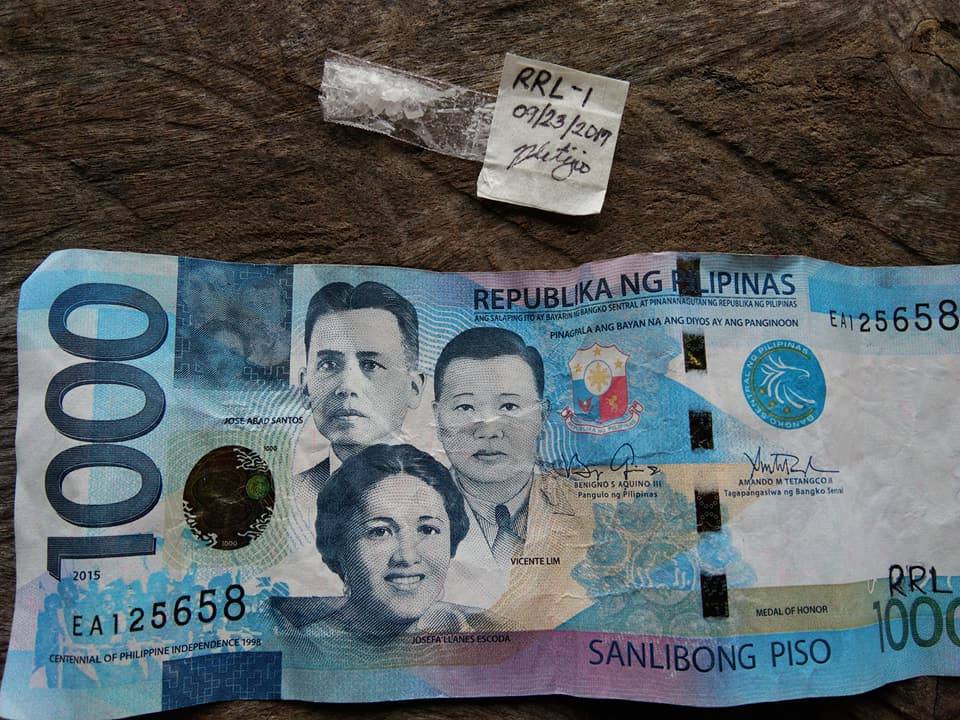 PDEA, PNP SWARMED TO THE HOUSE OF SUSPECTED HVT DRUG PERSONALITY